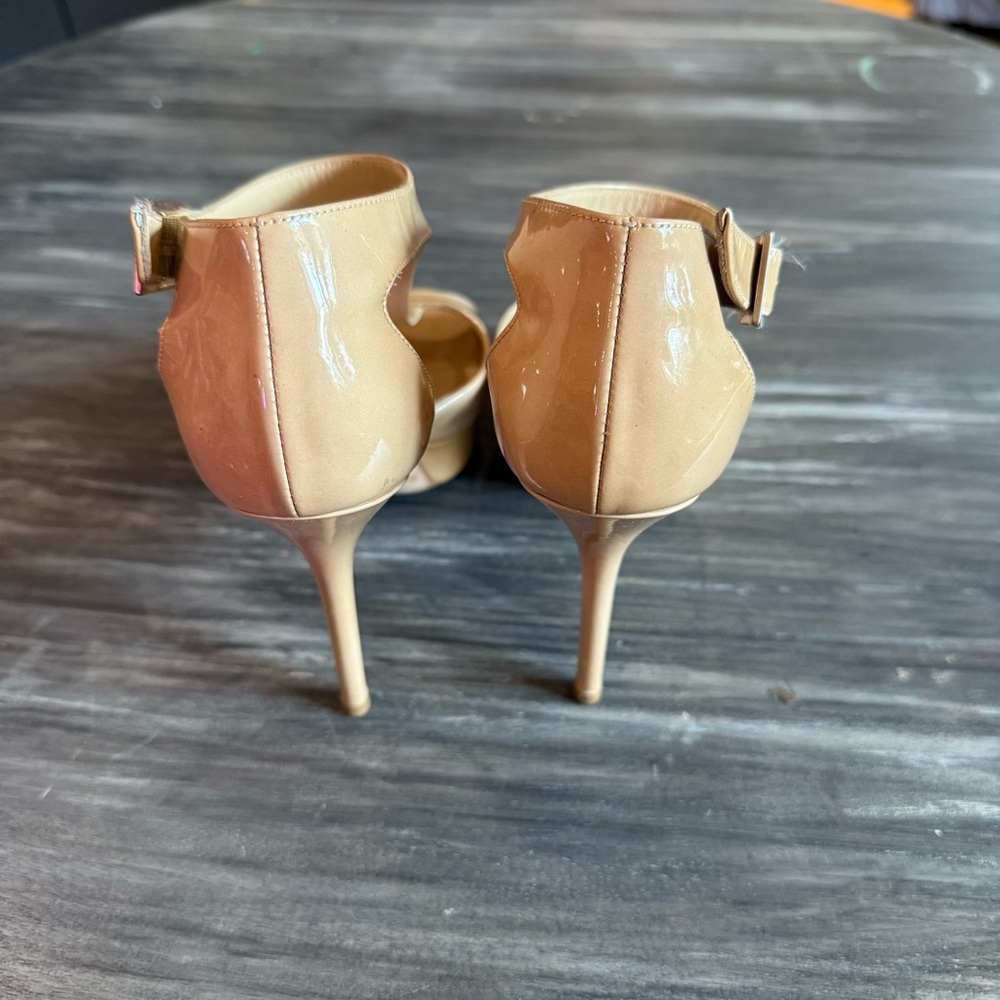 Jimmy Choo Nude Heels - Picture 3 of 11